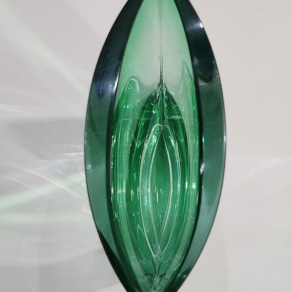 LSA International Green Ovoid Handcrafted Mouth Blown Glass Vase Ombre Style - Picture 4 of 9